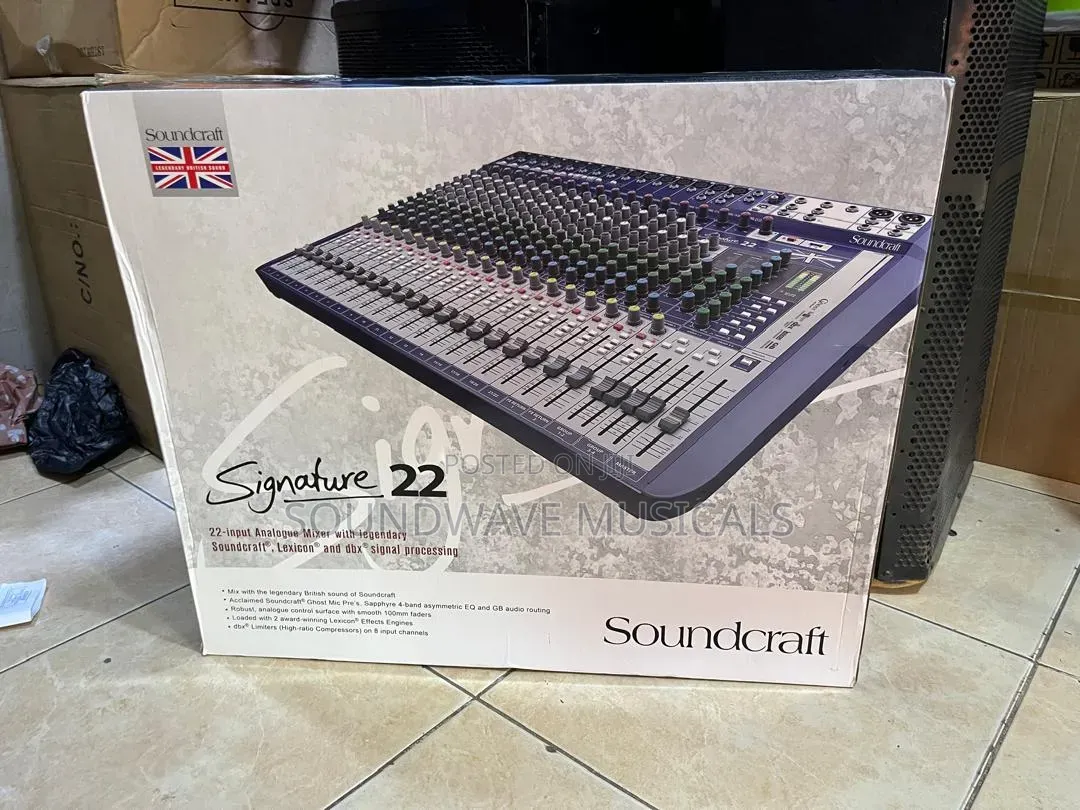 Soundcraft 22 Channel Mixer