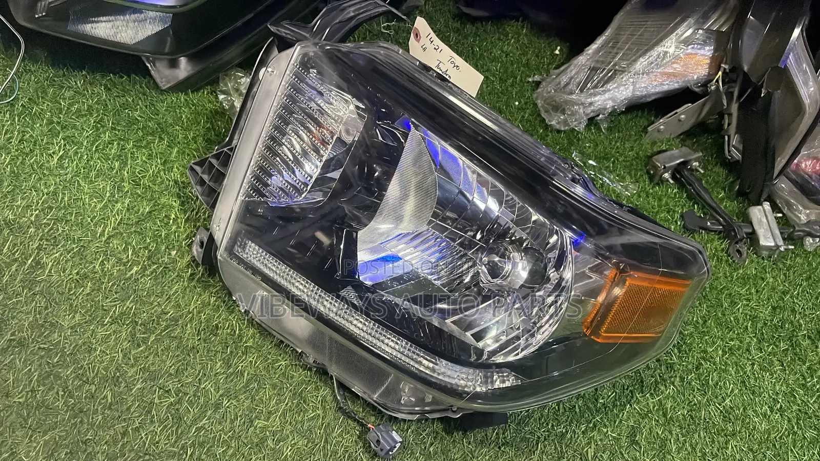 Toyota Tundra 2017-2021 Headlights Original Left Led