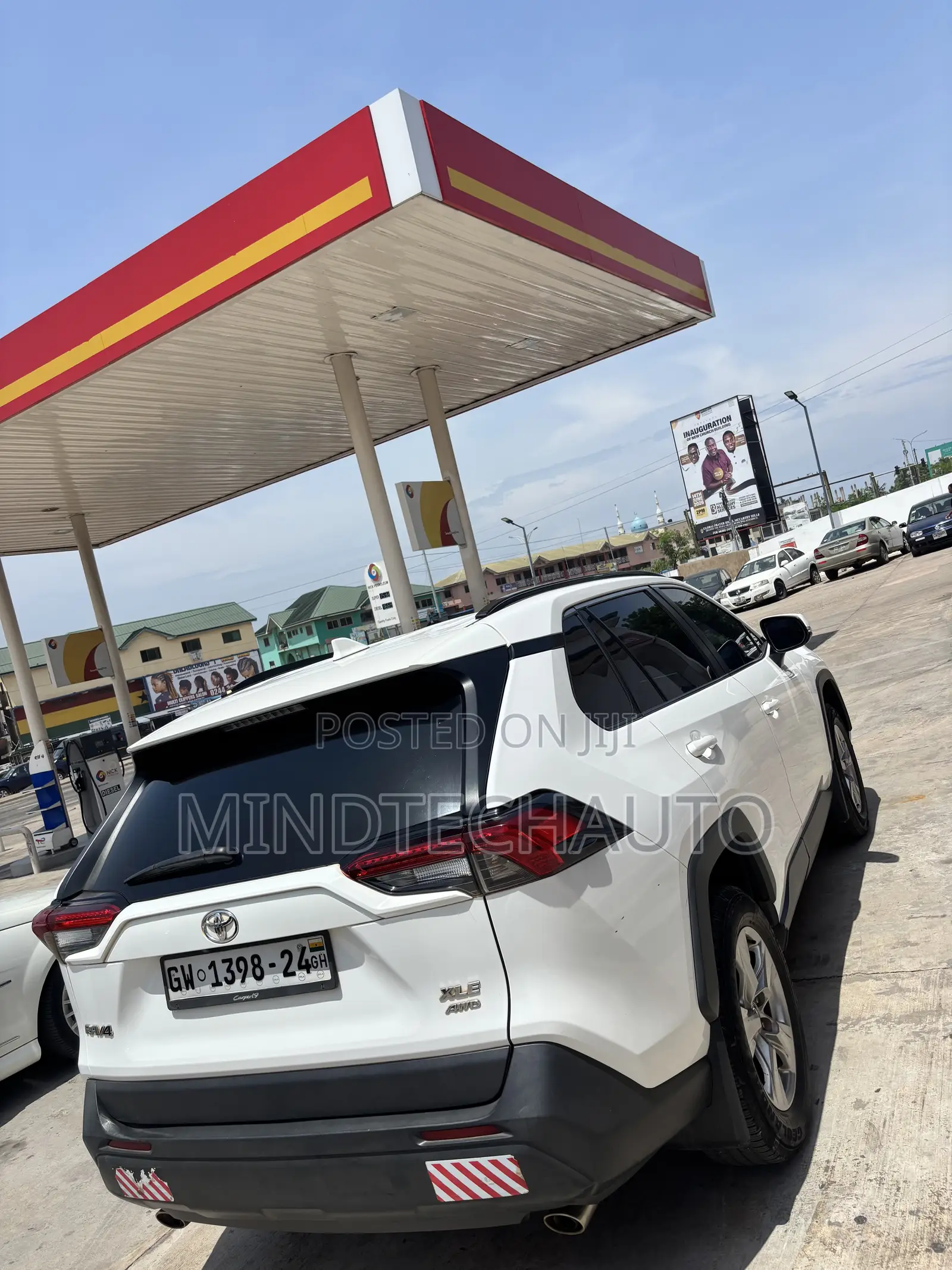 Toyota RAV4 XLE Premium 2022 White