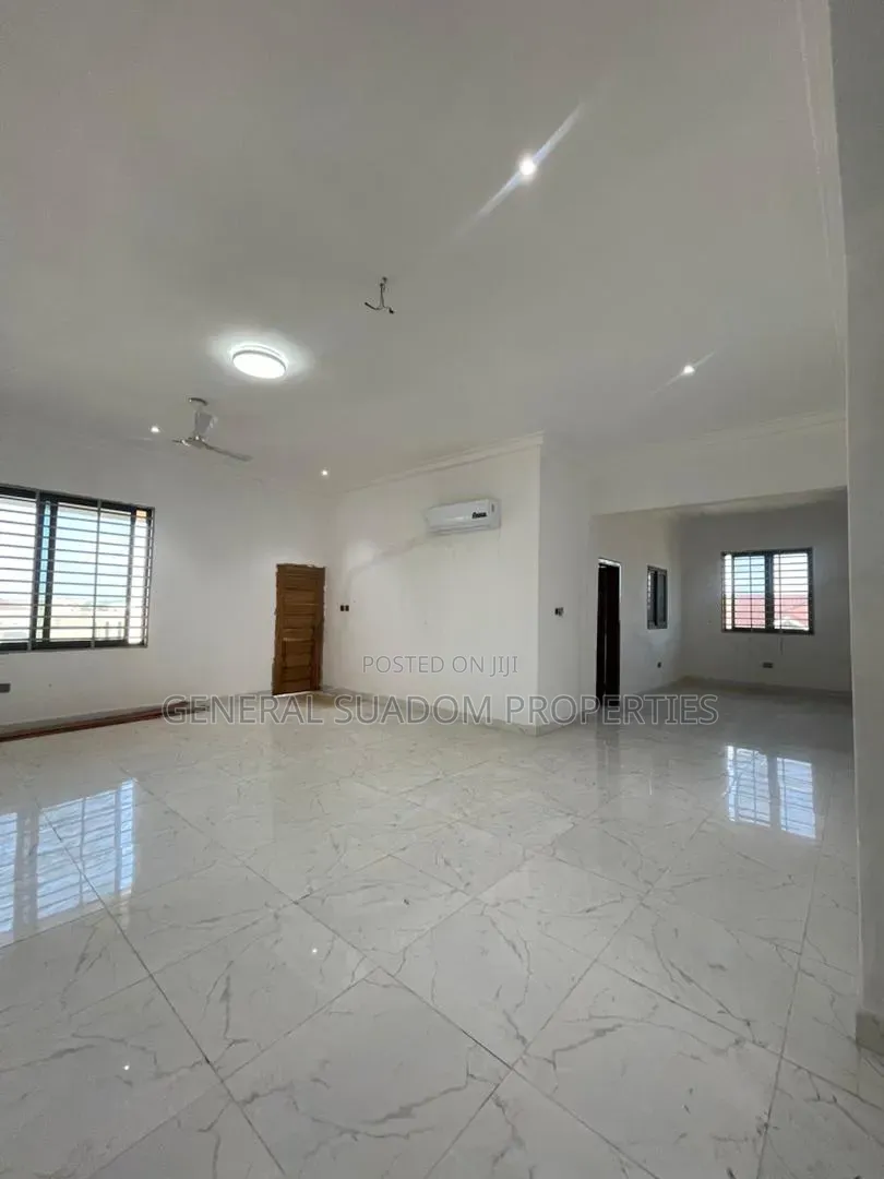 2bdrm Apartment in Sakumono for rent