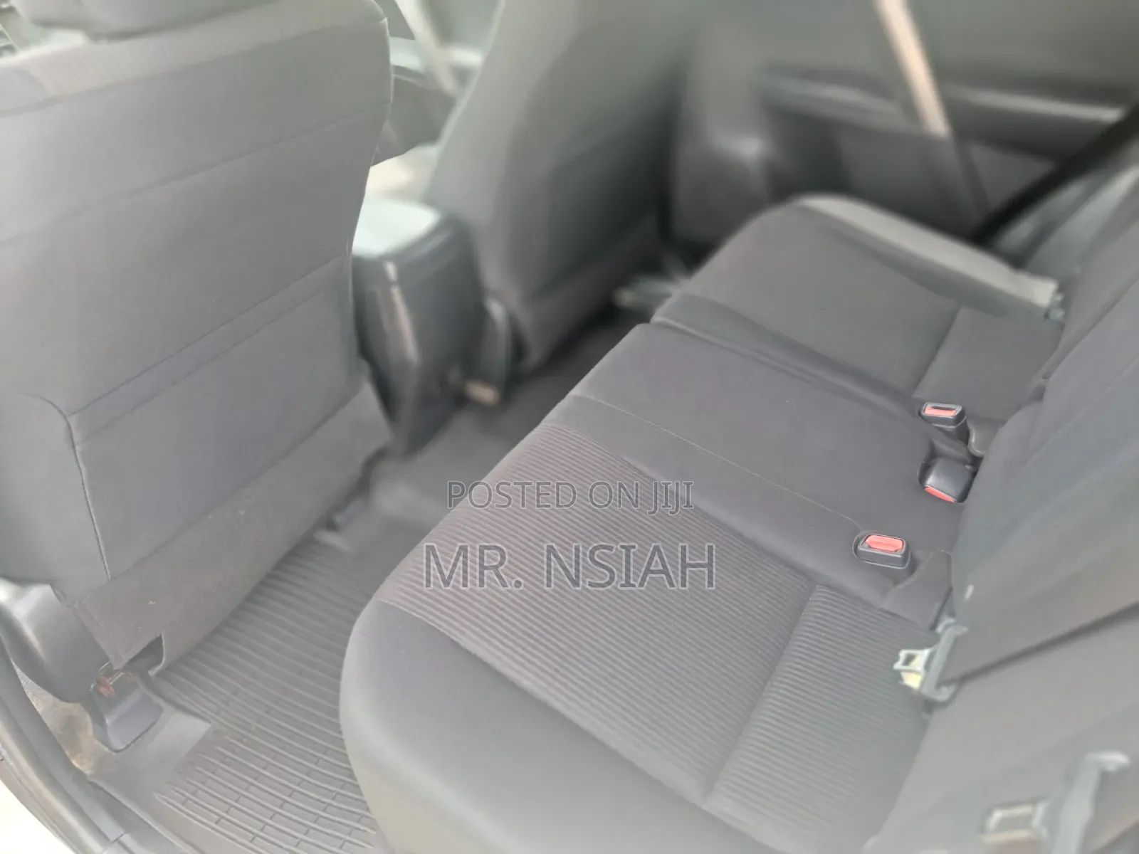 Toyota RAV4 LE AWD (2.5L 4cyl 6A) 2016 White