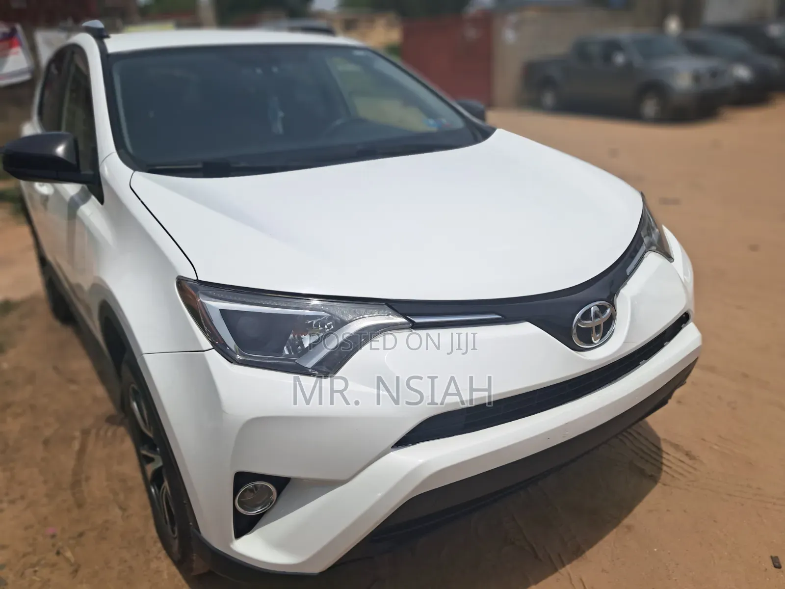 Toyota RAV4 LE AWD (2.5L 4cyl 6A) 2016 White