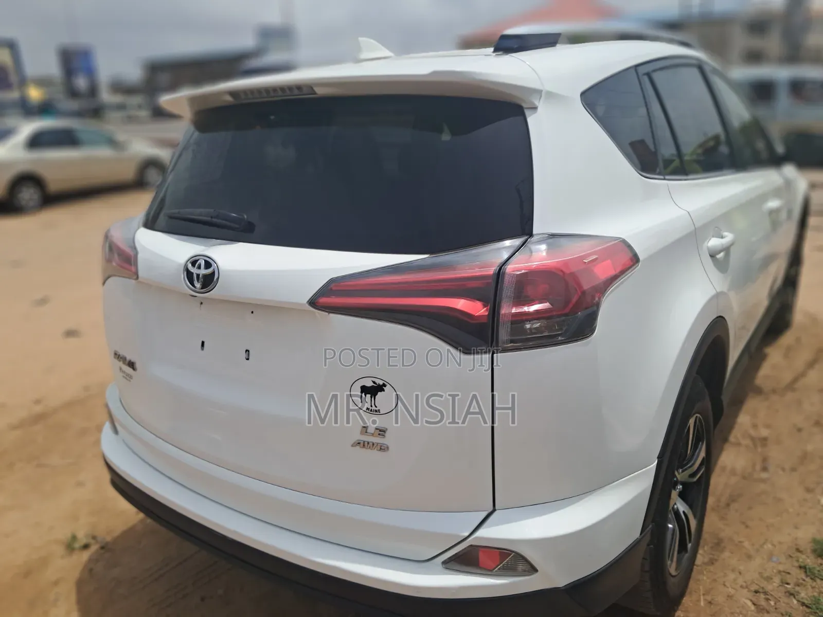 Toyota RAV4 LE AWD (2.5L 4cyl 6A) 2016 White