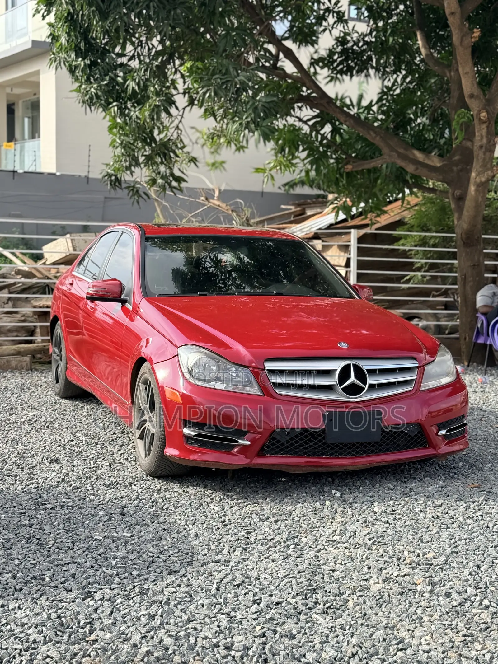Mercedes-Benz C250 2013 Red