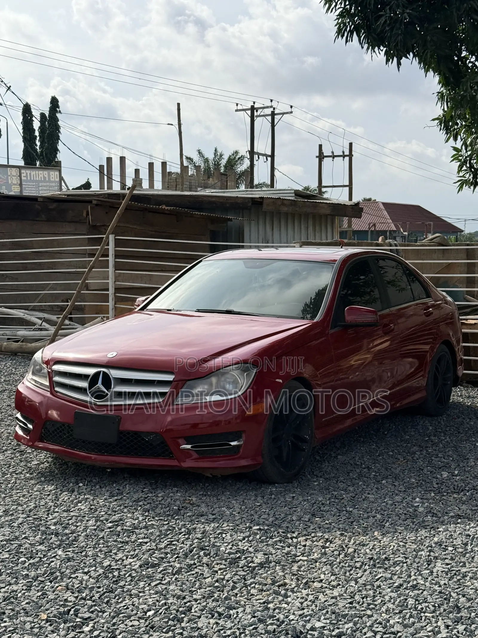 Mercedes-Benz C250 2013 Red