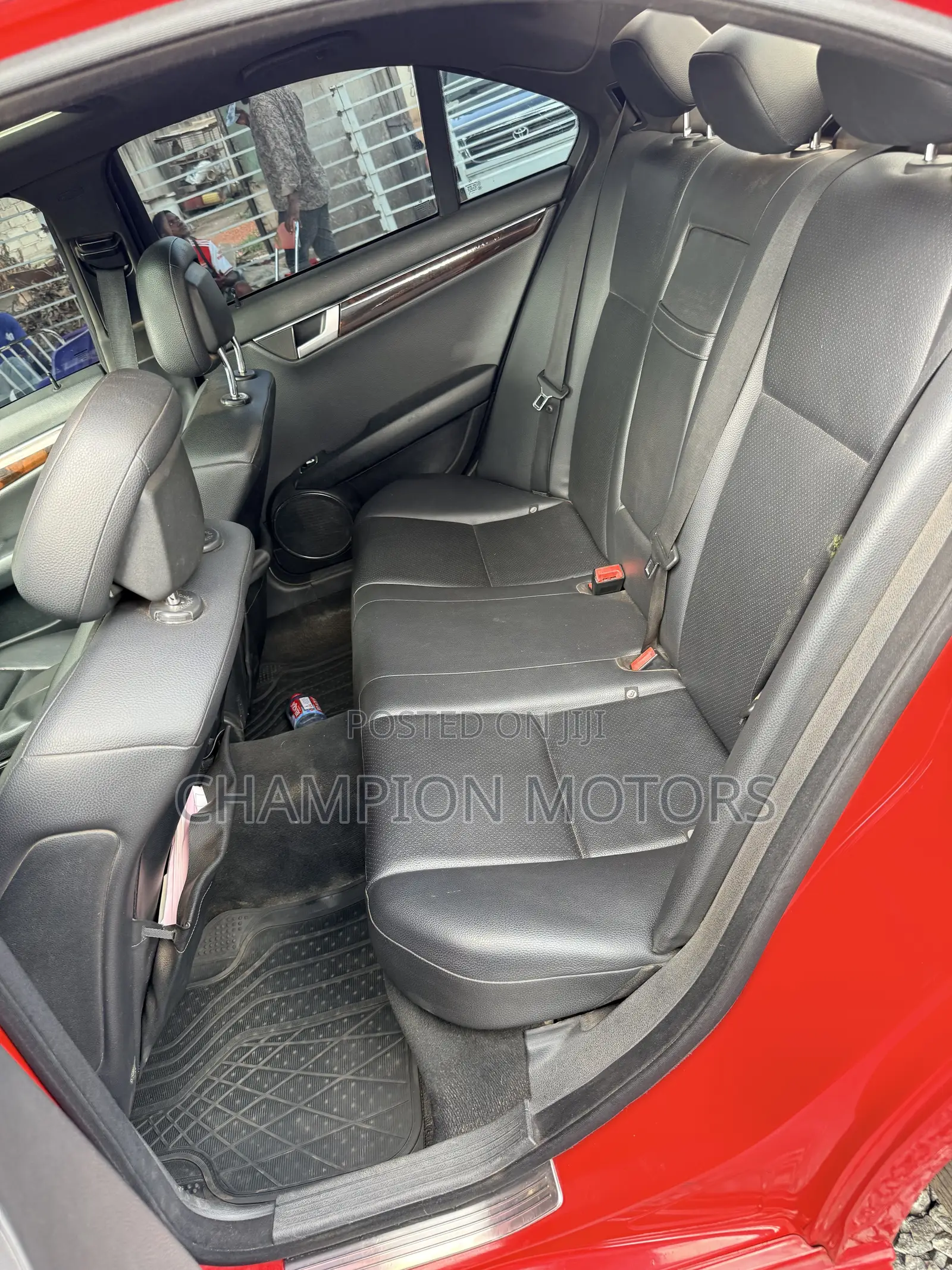Mercedes-Benz C250 2013 Red