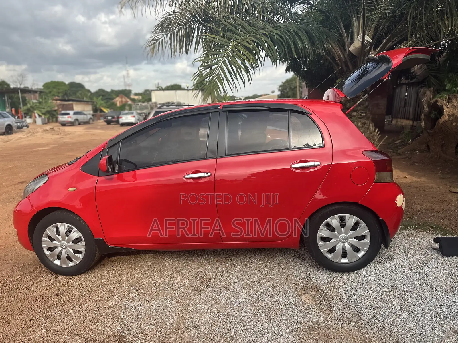 Toyota Yaris Base Sedan 4dr 2010 Red