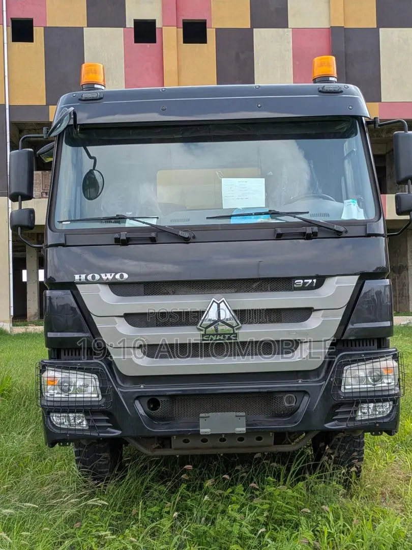Brand New Howo Dump Truck 2026 Model (Tear Rubber)