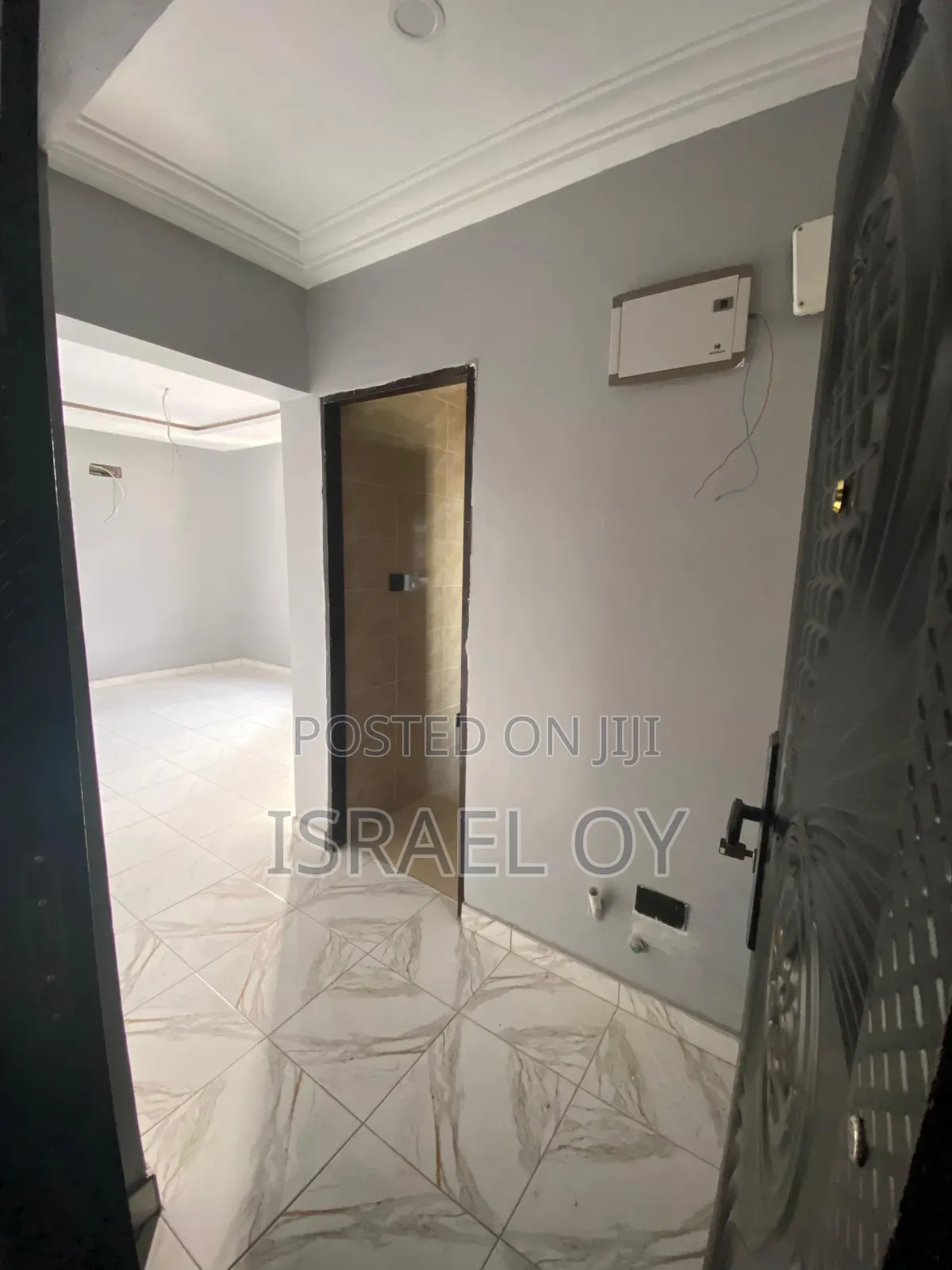 1bdrm Room & Parlour in Official Town for rent