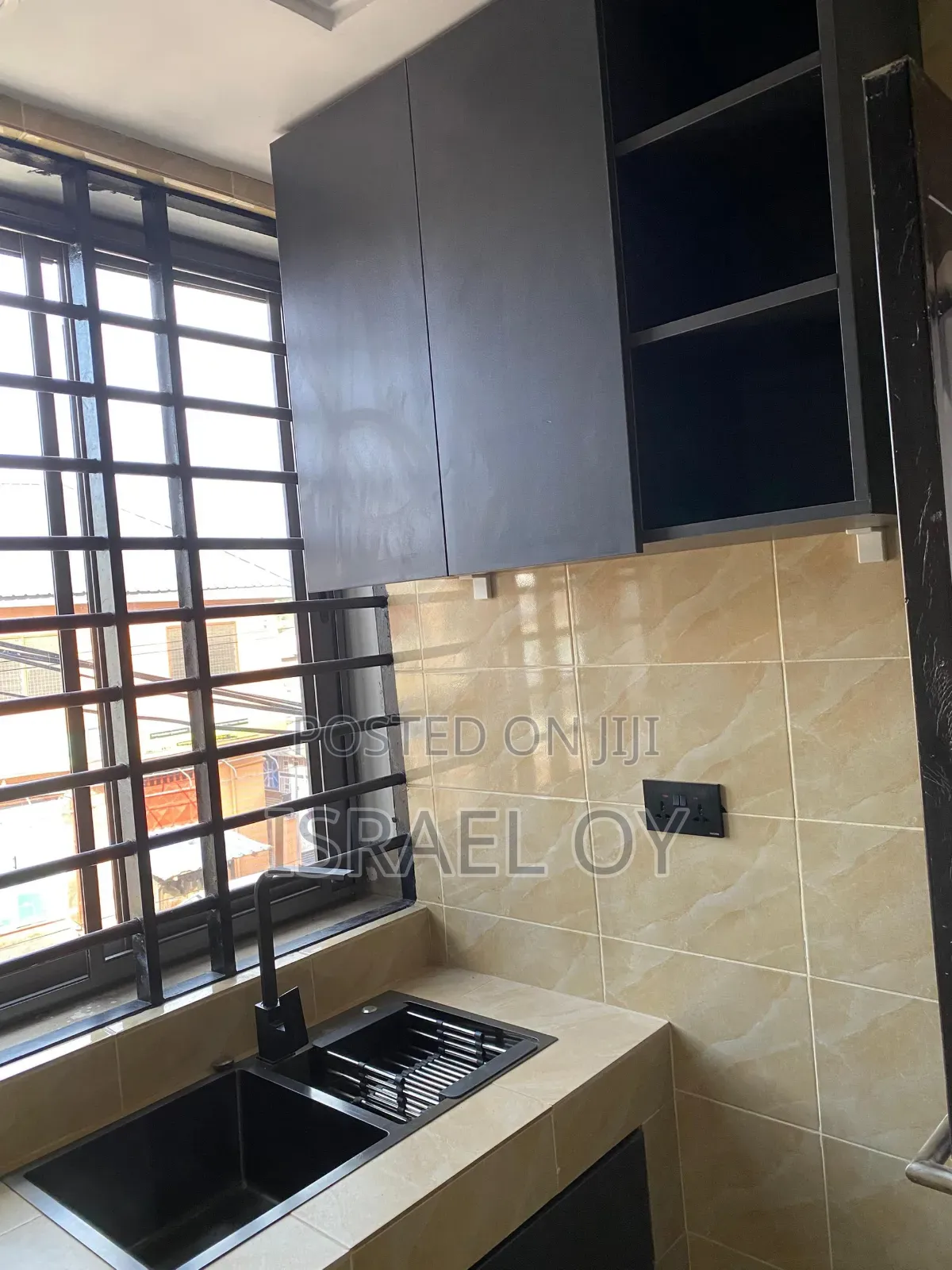 1bdrm Room & Parlour in Official Town for rent