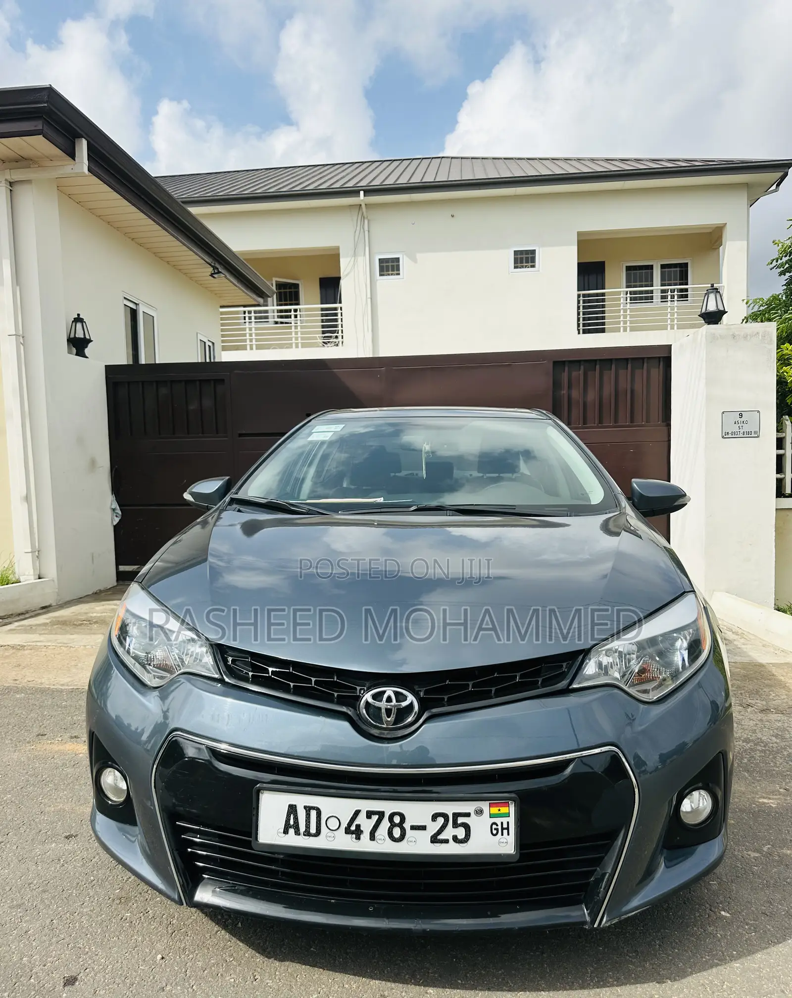 Toyota Corolla S w/Special Edition Pkg (1.8L 4cyl CVT) 2016 Gray