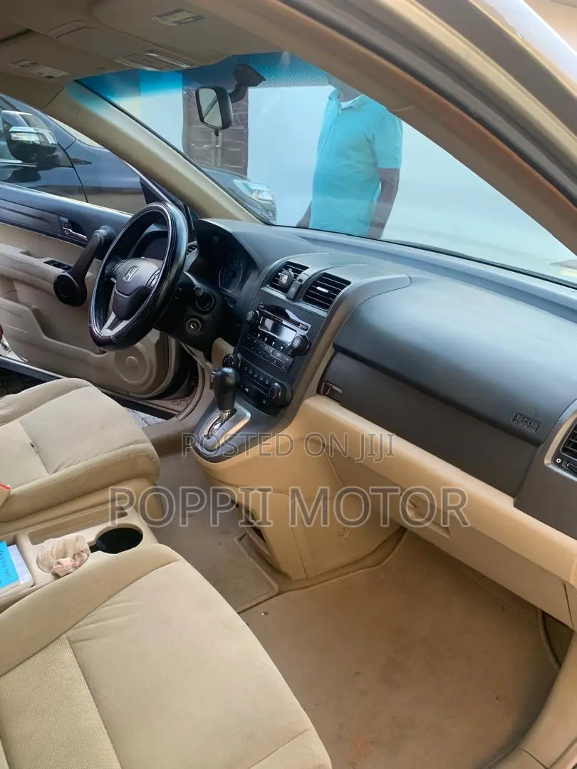 Honda CR-V 2010 Gold