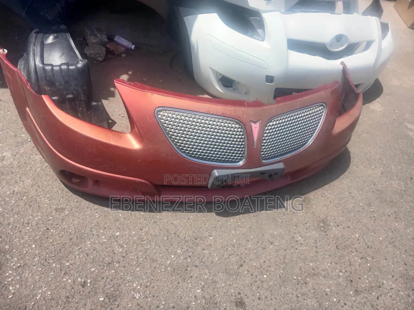 Pontiac Vibe 2005 Model Front Bumper Complete Is Available