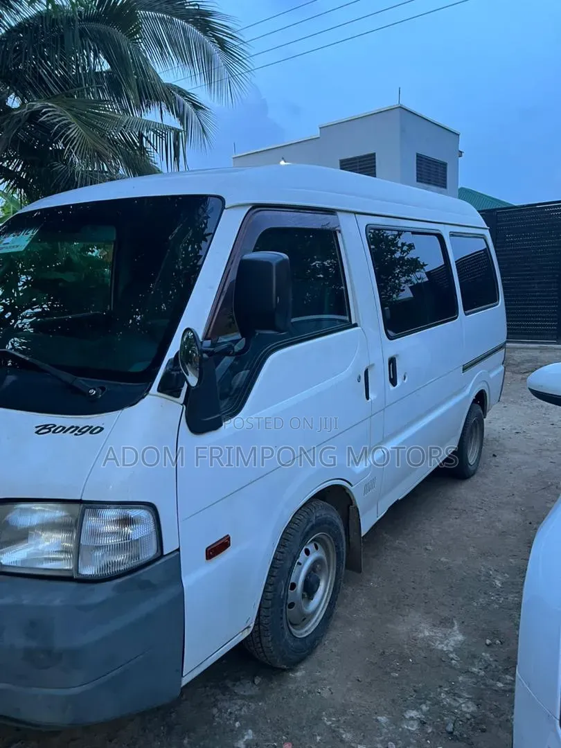 Mazda Bongo 2015 White