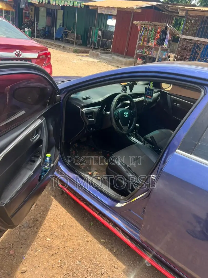 Toyota Corolla S 4dr Sedan (1.8L 4cyl CVT) 2016 Blue