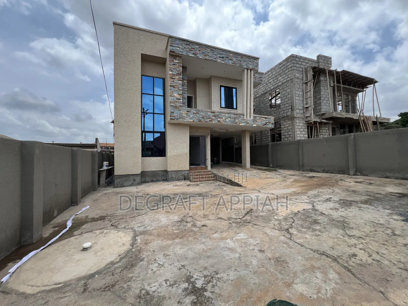 4bdrm House in Santasi Brofoyedru, Kumasi Metropolitan for sale