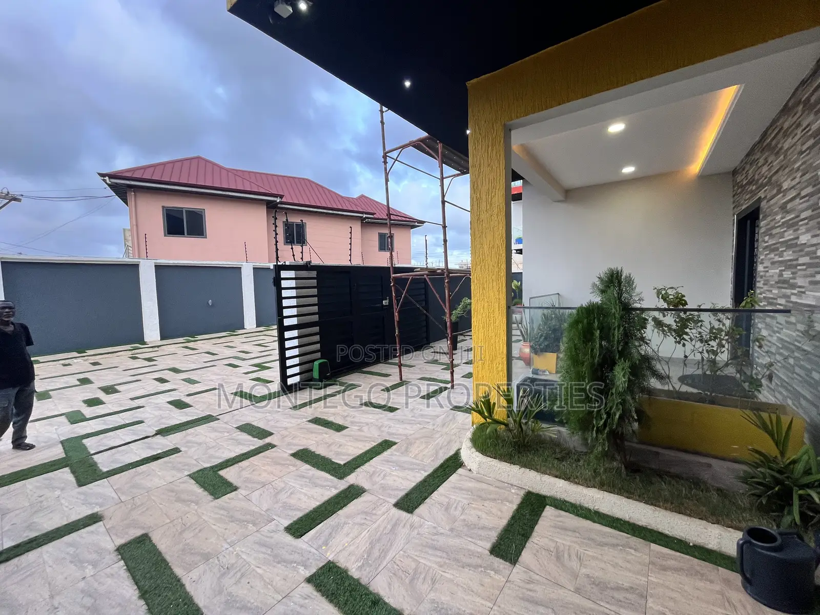 Furnished 4bdrm House in East Airport, Tseaddo for rent