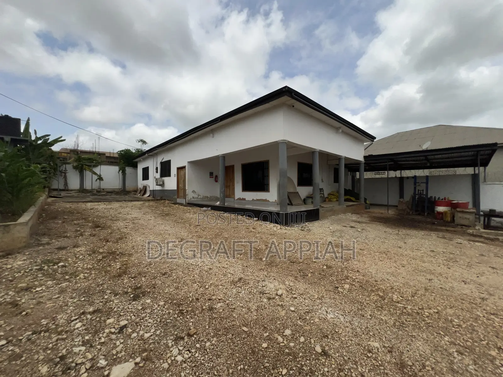 3bdrm House in Santasi Pakyi, Kumasi Metropolitan for sale