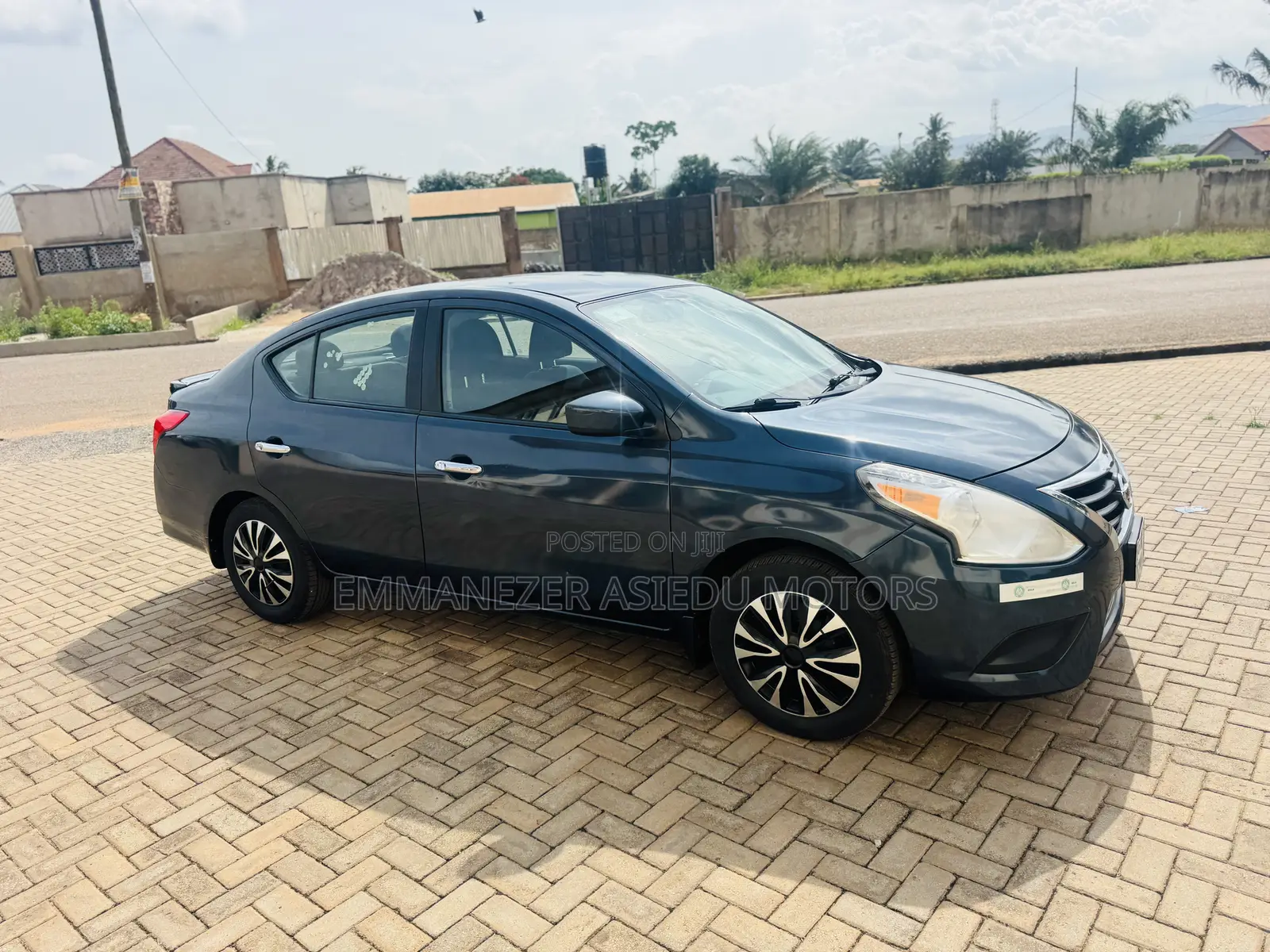Nissan Sentra SV 4dr Sedan (1.8L 4cyl CVT) 2015 Blue