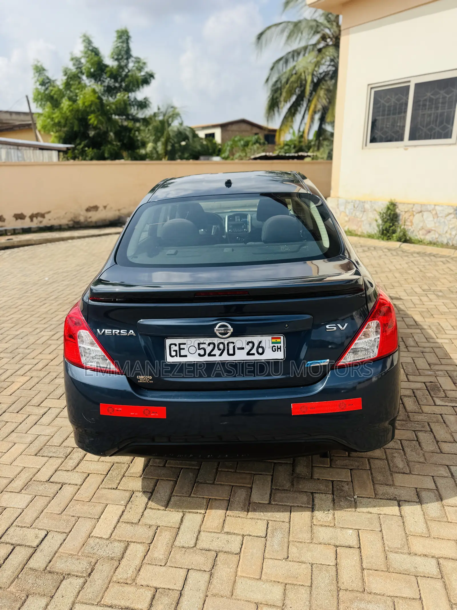 Nissan Sentra SV 4dr Sedan (1.8L 4cyl CVT) 2015 Blue