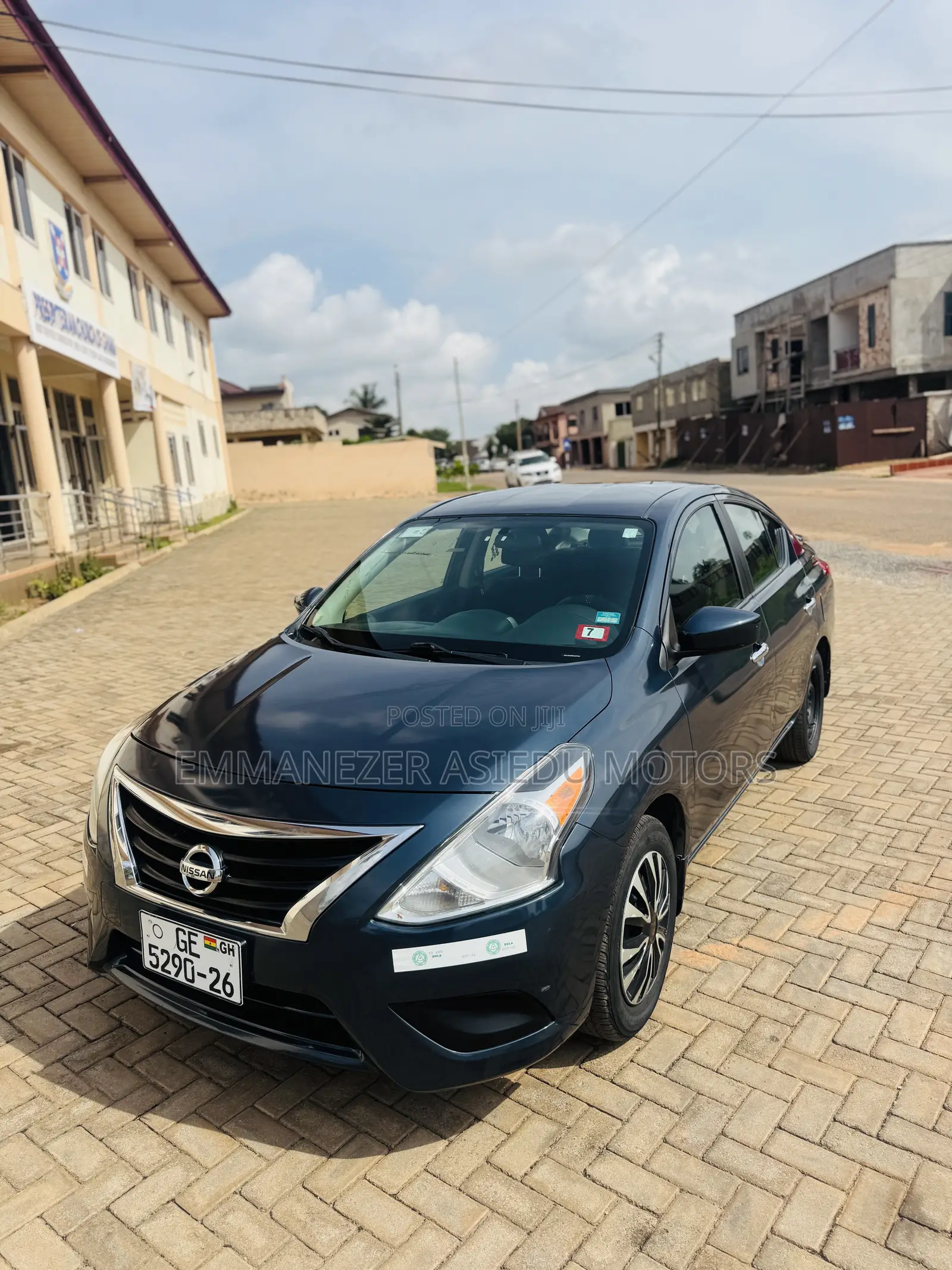 Nissan Sentra SV 4dr Sedan (1.8L 4cyl CVT) 2015 Blue