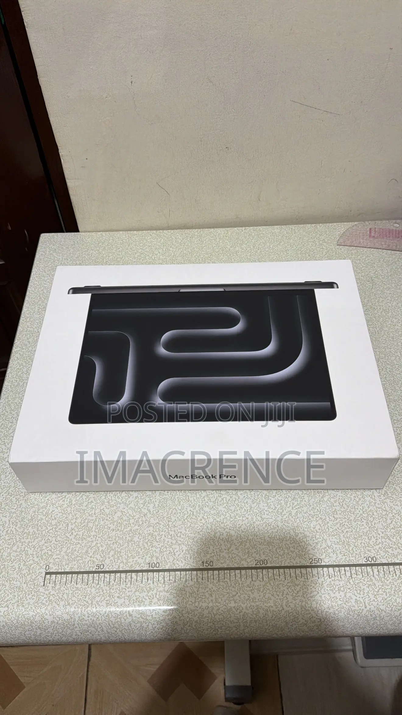 New Laptop Apple MacBook Pro 2023 M3 Pro 36GB Apple M3 Pro SSD 512GB