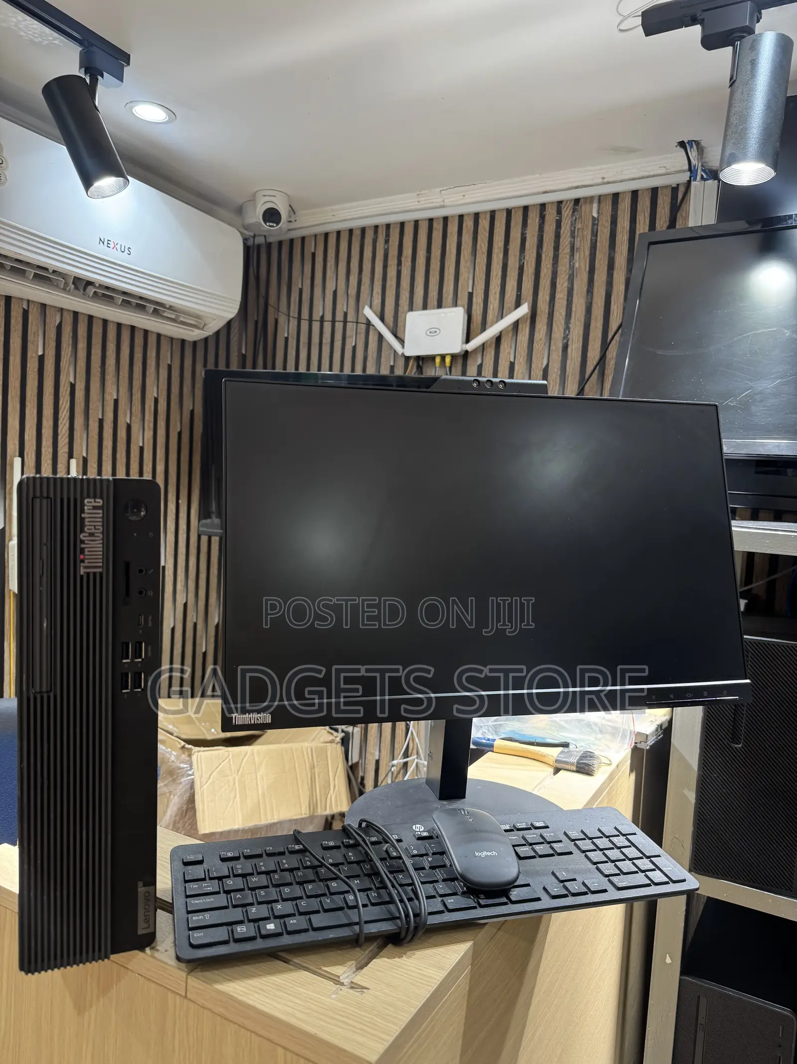 Desktop Computer Lenovo ThinkCentre M710 SFF 16GB Intel Core i5 HDD 1T