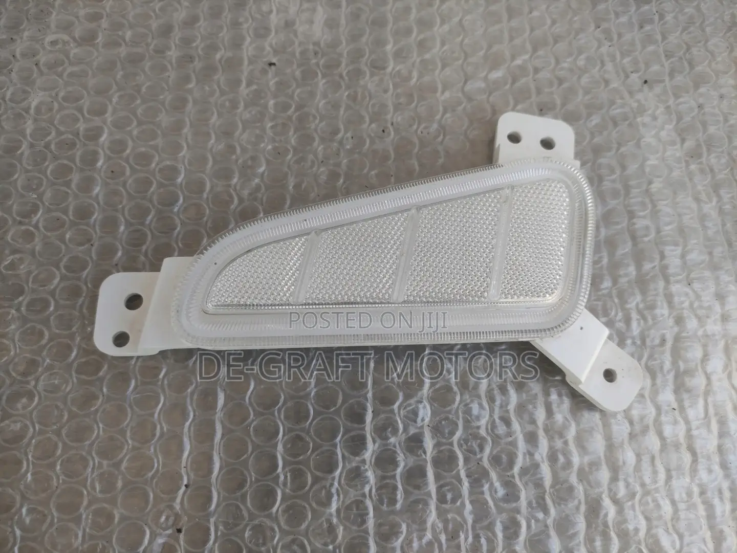 Kona 17 Bumper Reflector (White)