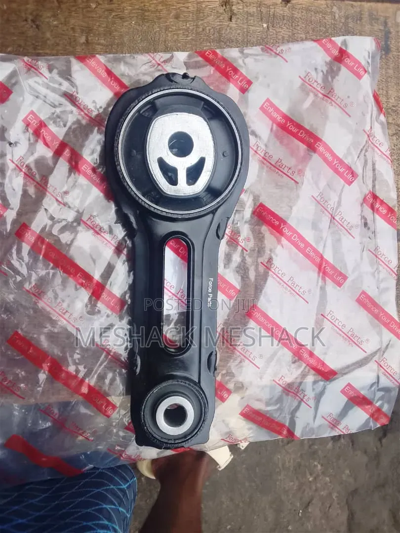 Mitsubishi Outlander Gear Box Seat