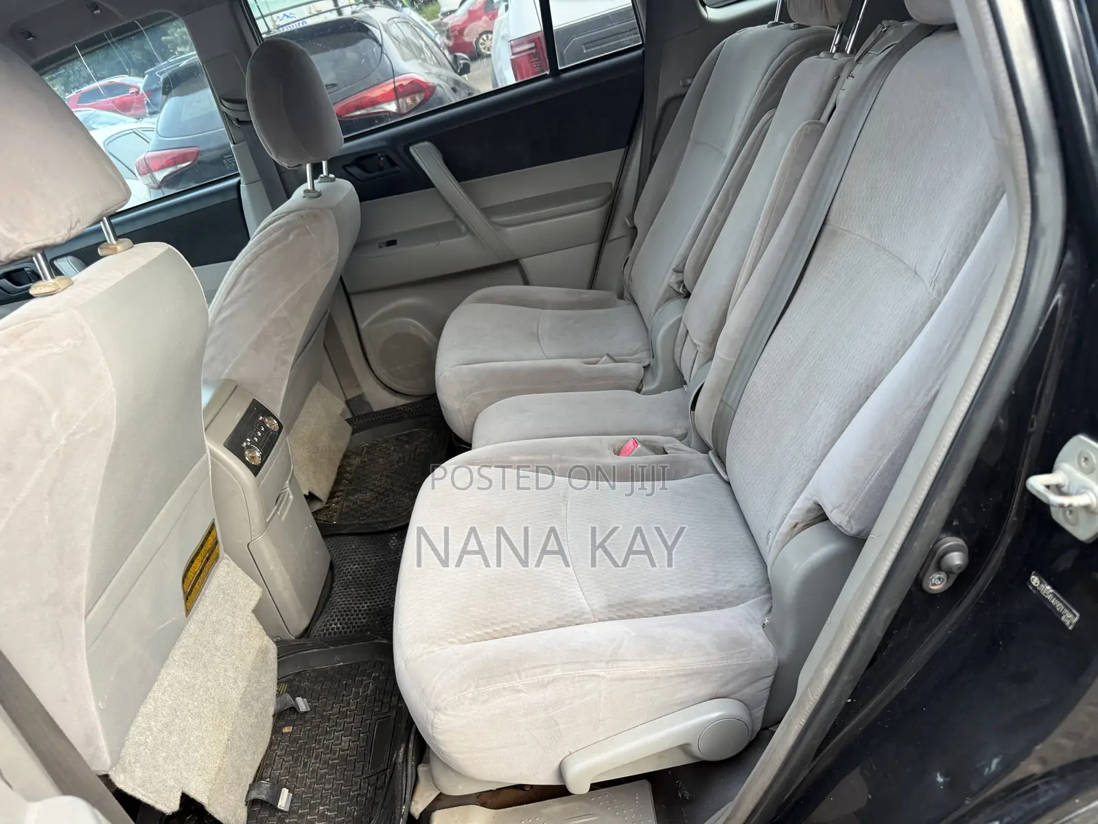 Toyota Highlander SE 2010 Black