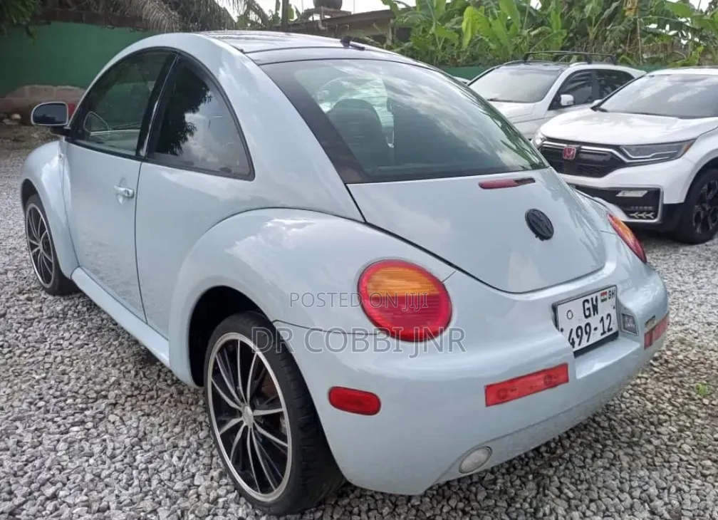 Volkswagen Beetle 1.8T 2010 Blue
