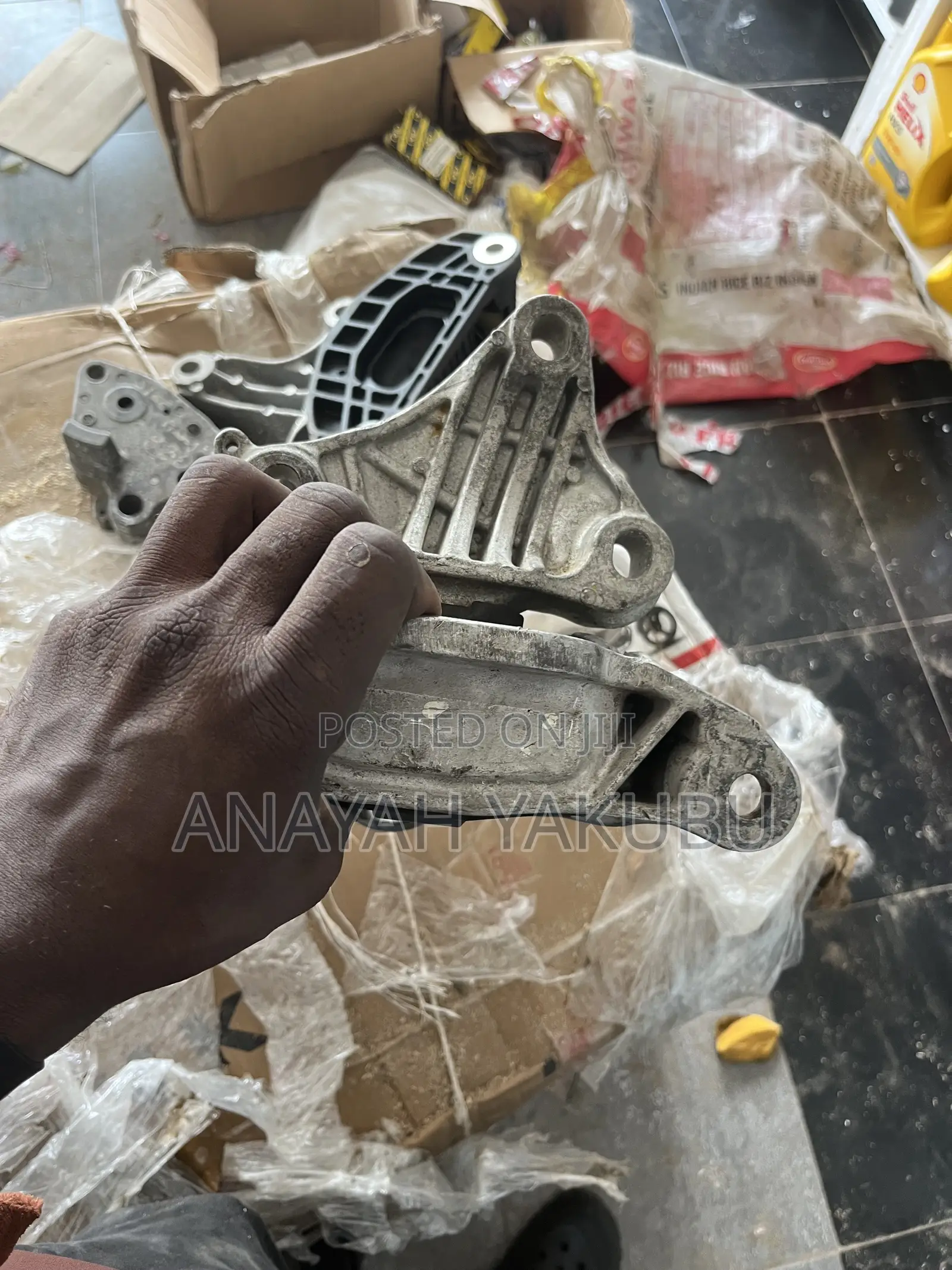 All Your Honda and Acura Engine Seats and Gearbox Seats Available
