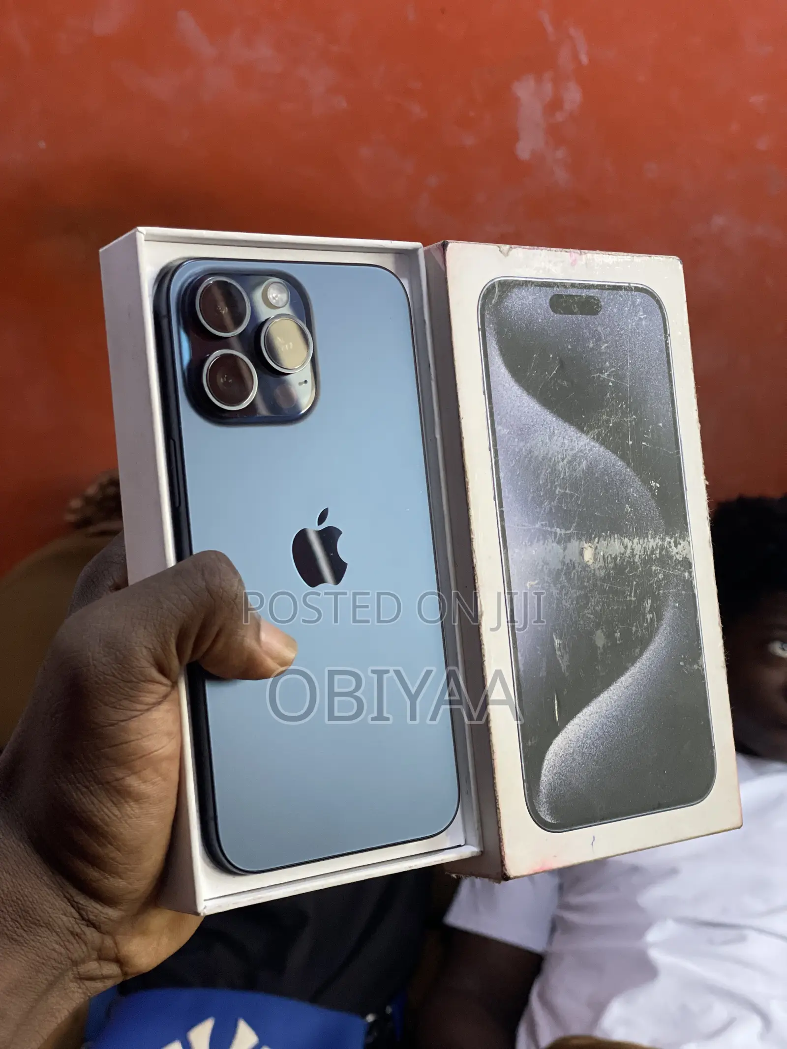 New Apple iPhone 15 Pro Max 256 GB Blue