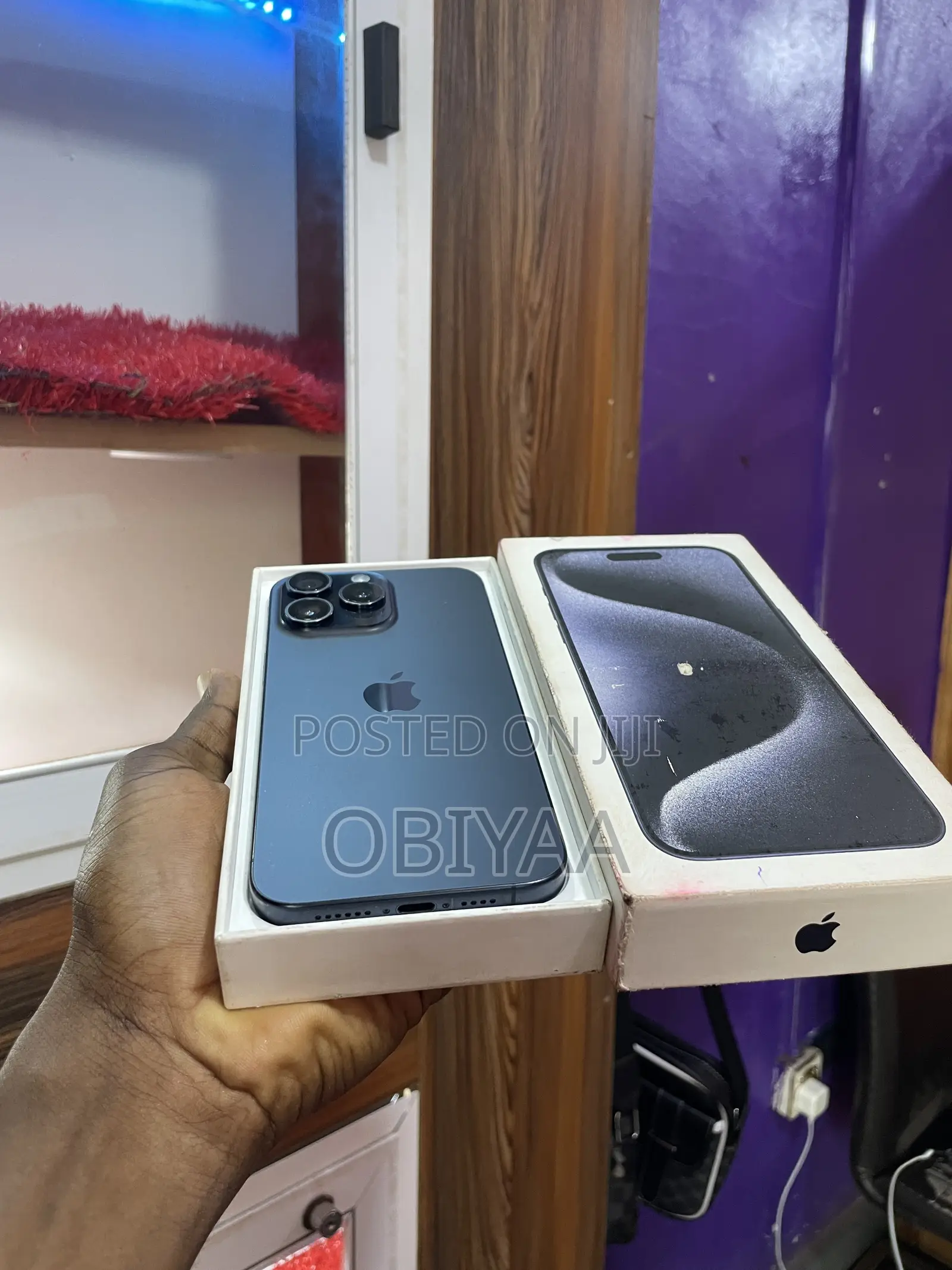 New Apple iPhone 15 Pro Max 256 GB Blue
