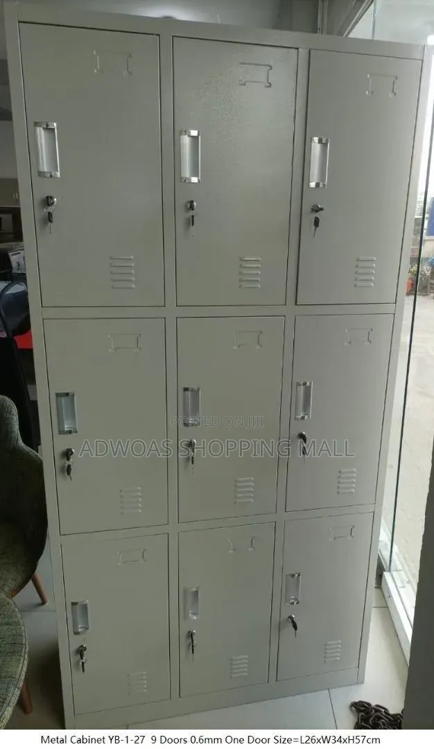 9 Doors Metal Cabinet