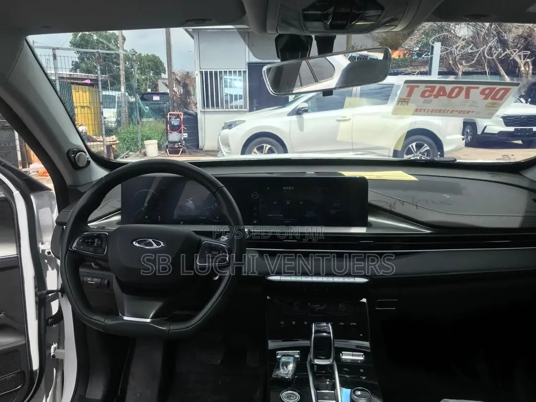 Chery Tiggo 8 2023 White
