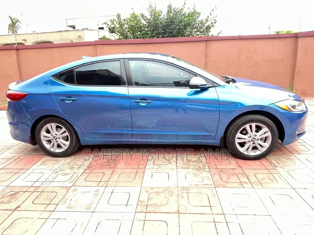 Hyundai Elantra 2017 Blue