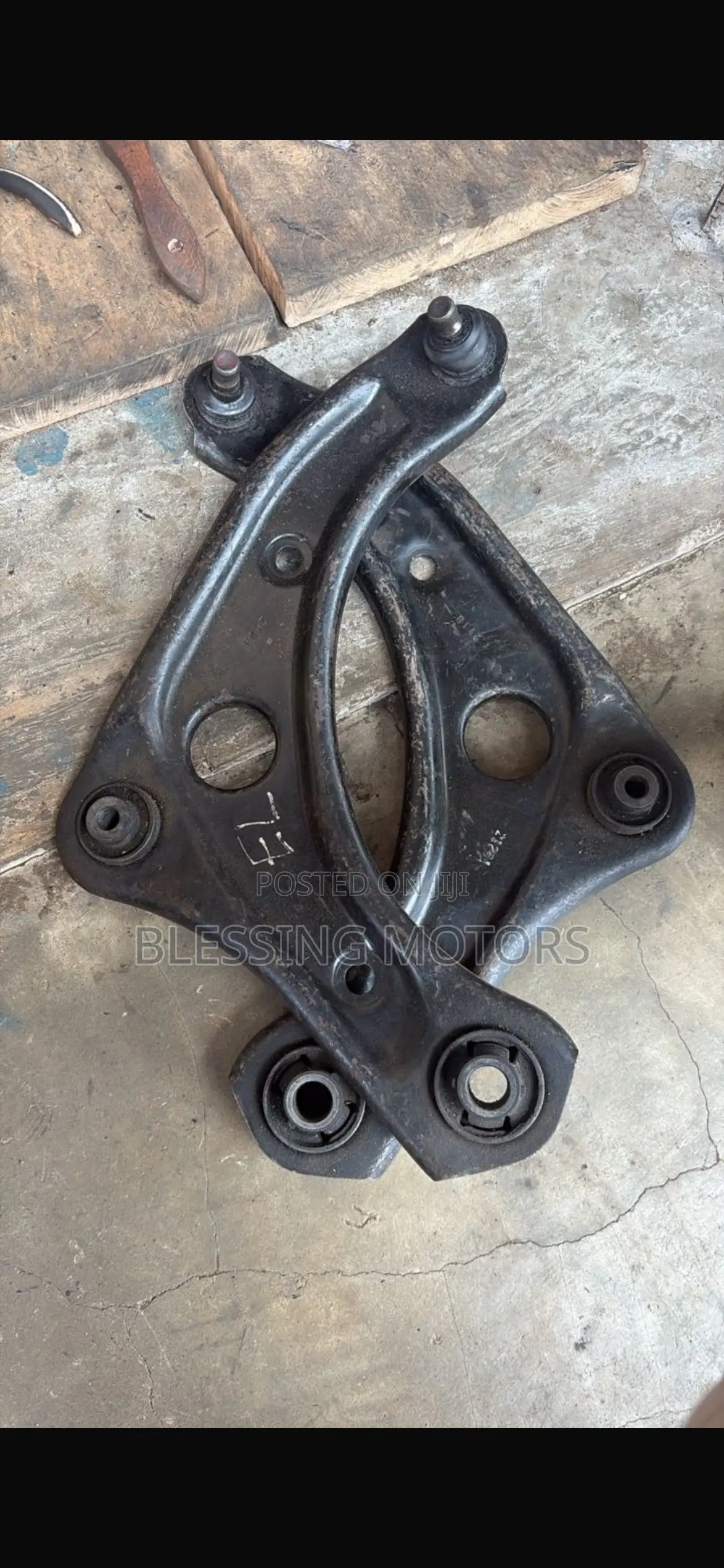 Nissan Versa Lower Arm 2012-2015