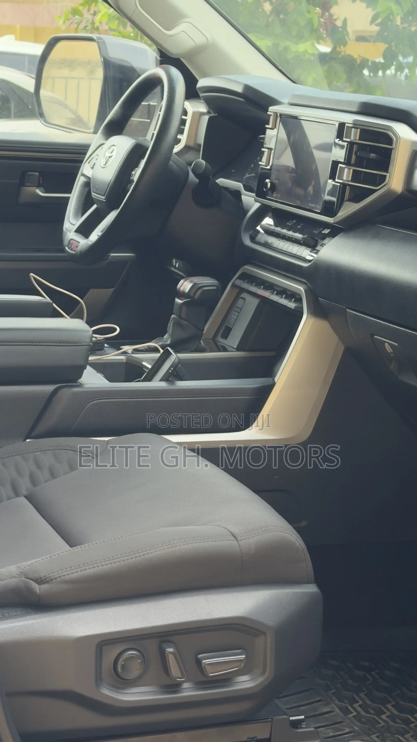 Toyota Tundra SR5 2022 Gray