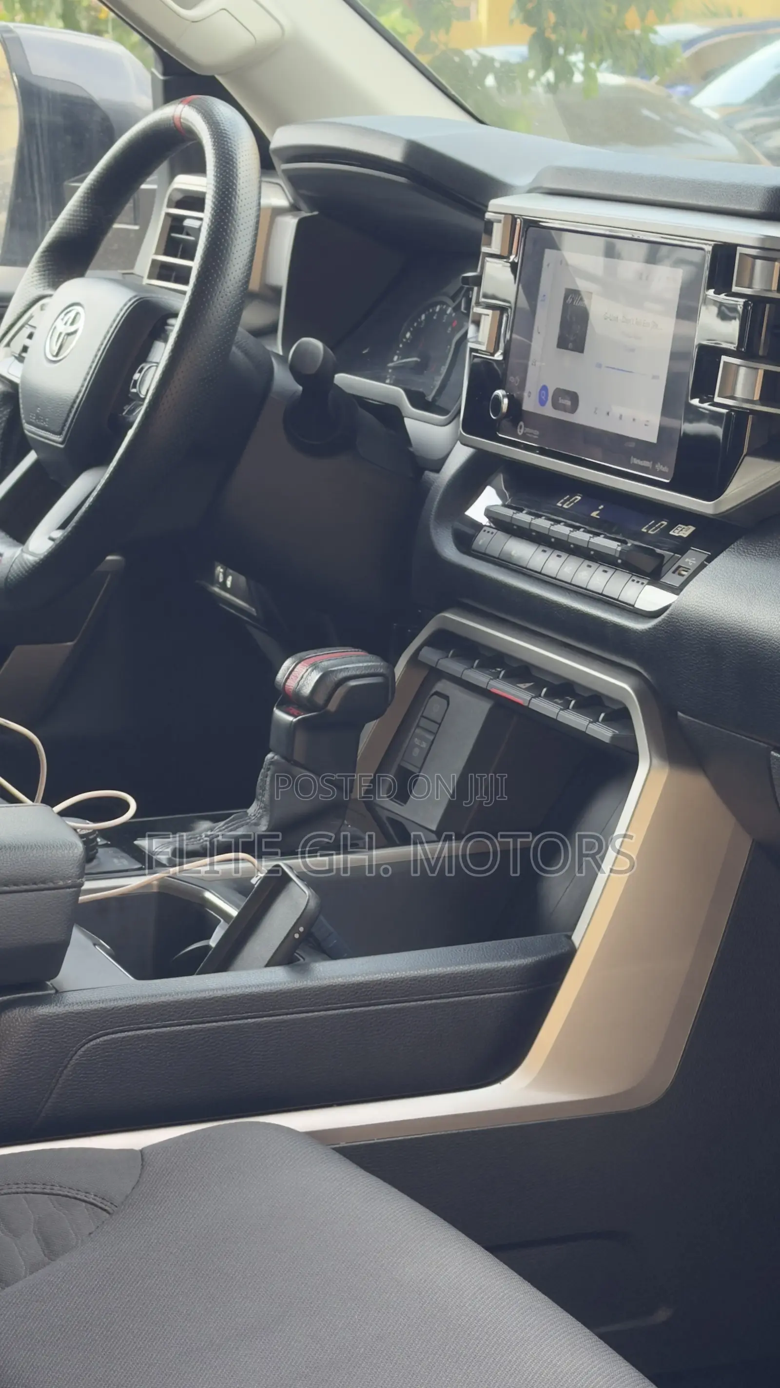 Toyota Tundra SR5 2022 Gray