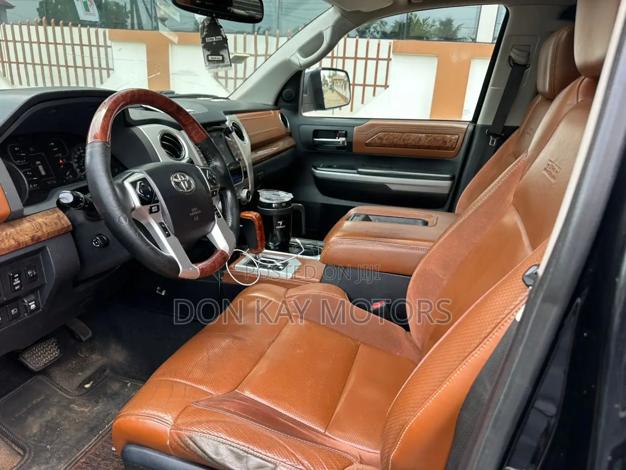 Toyota Tundra 2021 Black