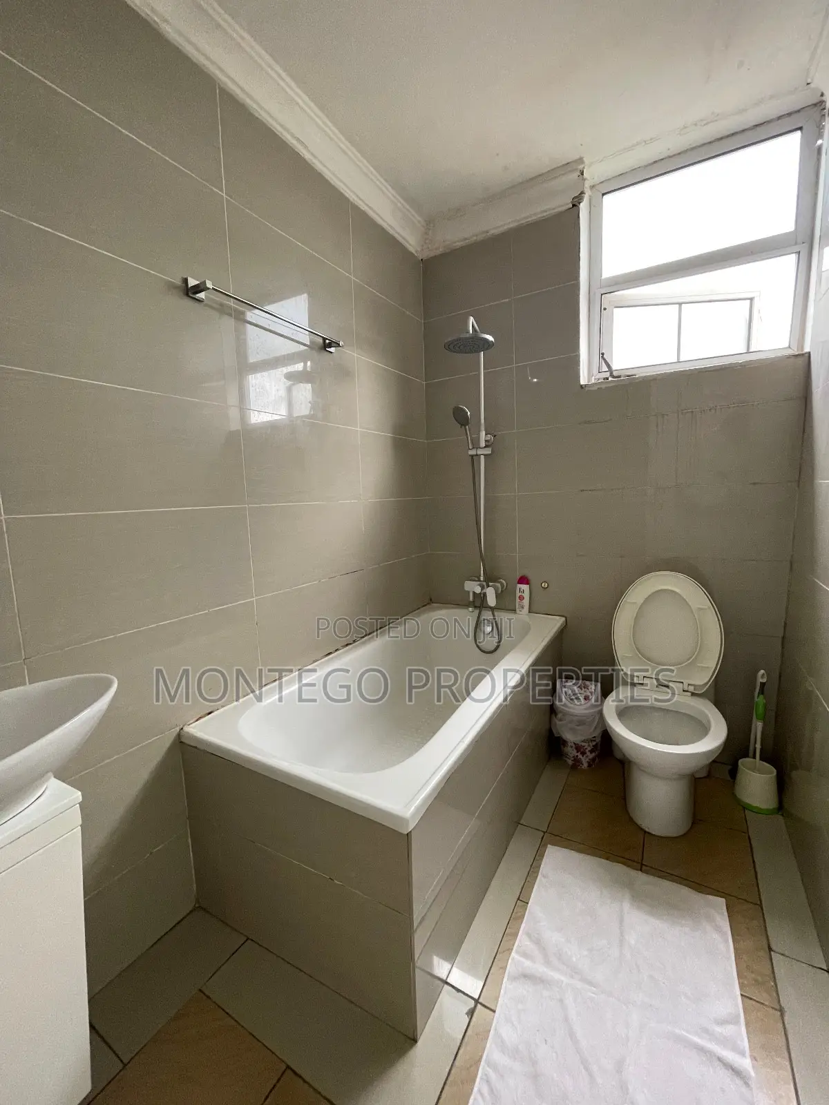 3bdrm Apartment in Shiashie, East Legon for rent
