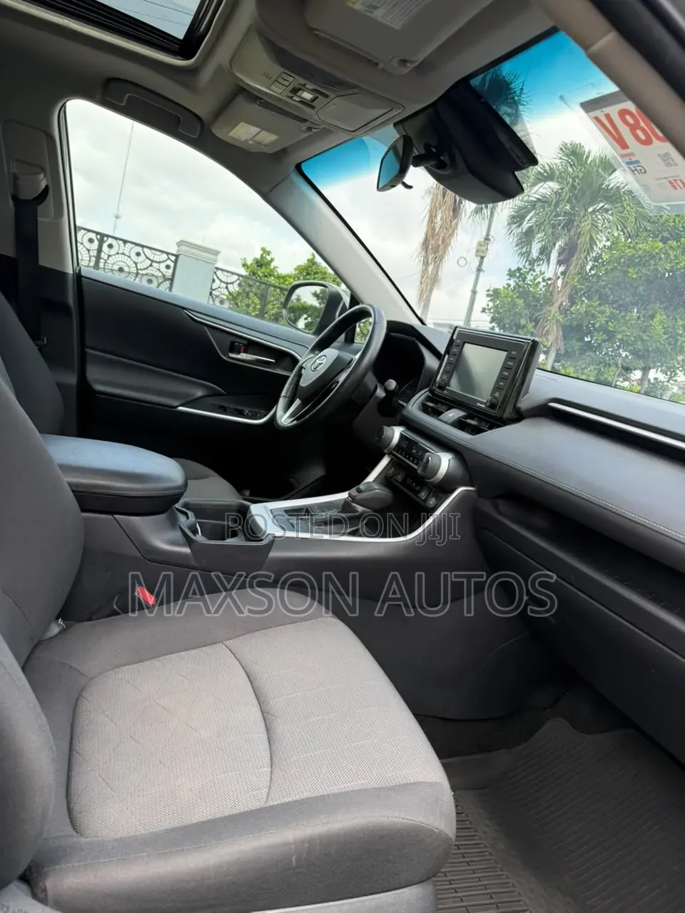 Toyota RAV4 XLE 2021 Green