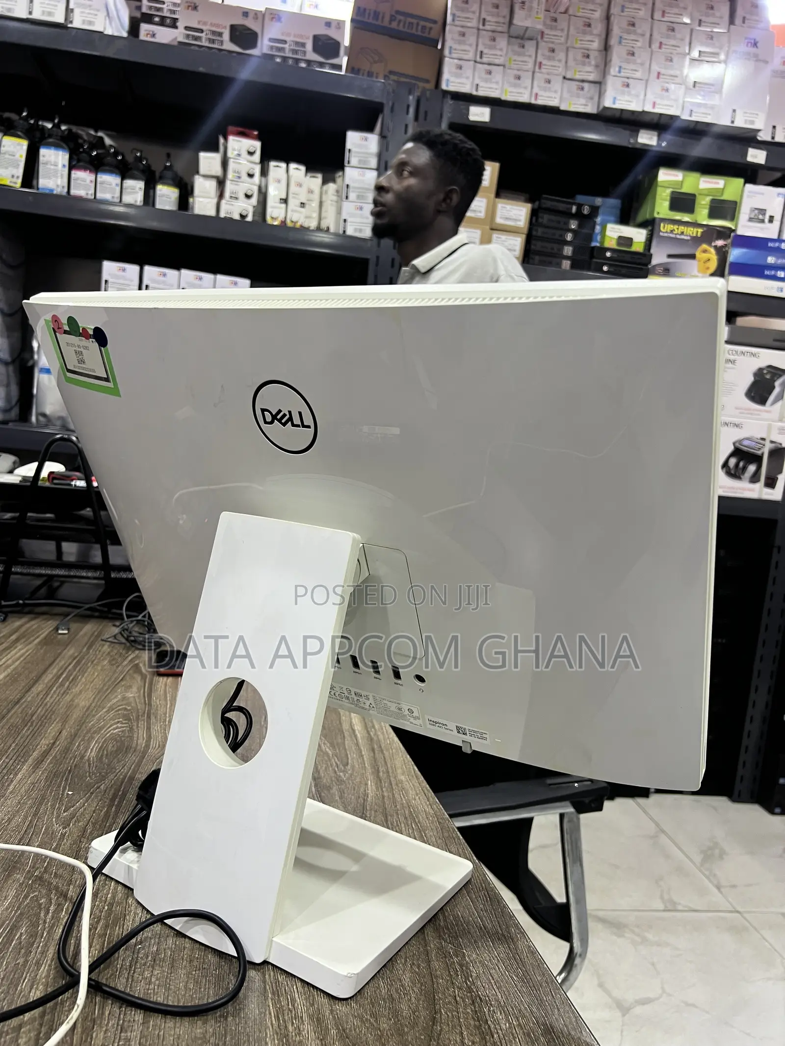 Desktop Computer Dell Inspiron One 2330 8GB Intel Core i3 SSD 1T