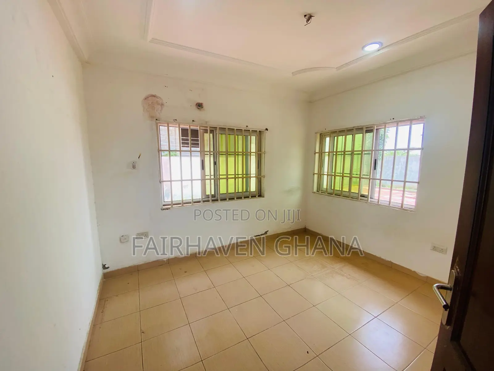 10bdrm House in Fairhaven Properties, Afienya for rent