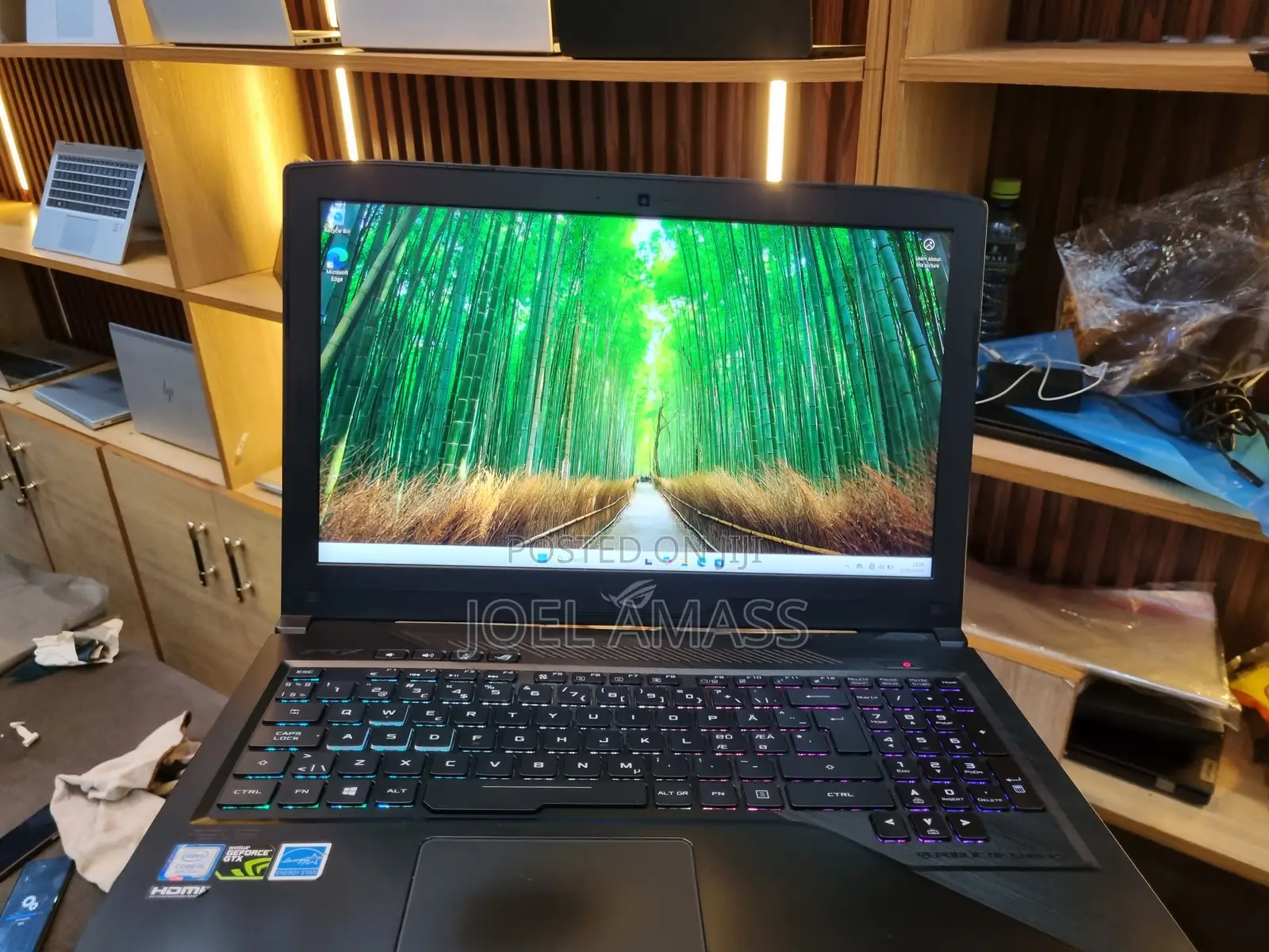 Laptop Asus ROG Strix GL503 12GB Intel Core i5 SSD 512GB