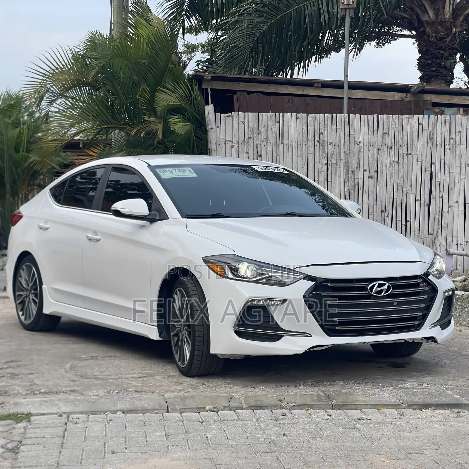Hyundai Elantra Sport Sedan FWD (1.6L 4cyl 6M) 2017 White