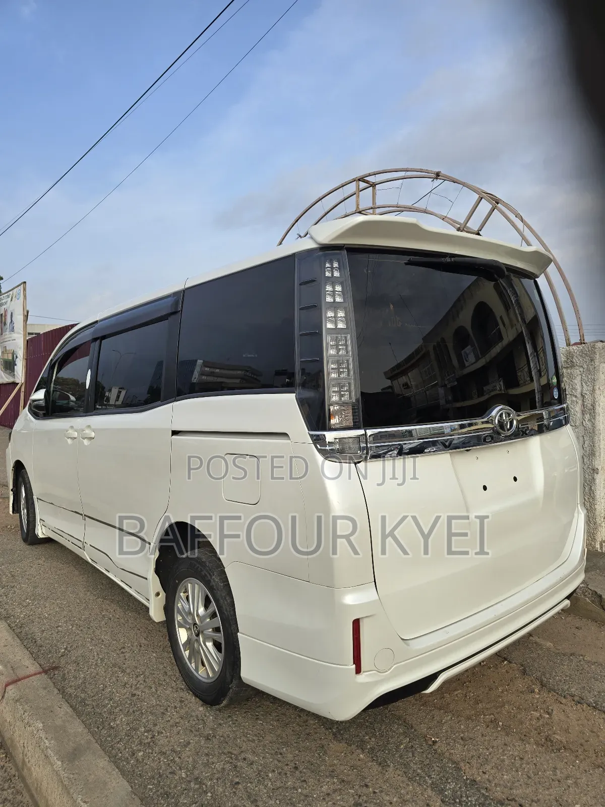 Toyota Voxy 2016 White