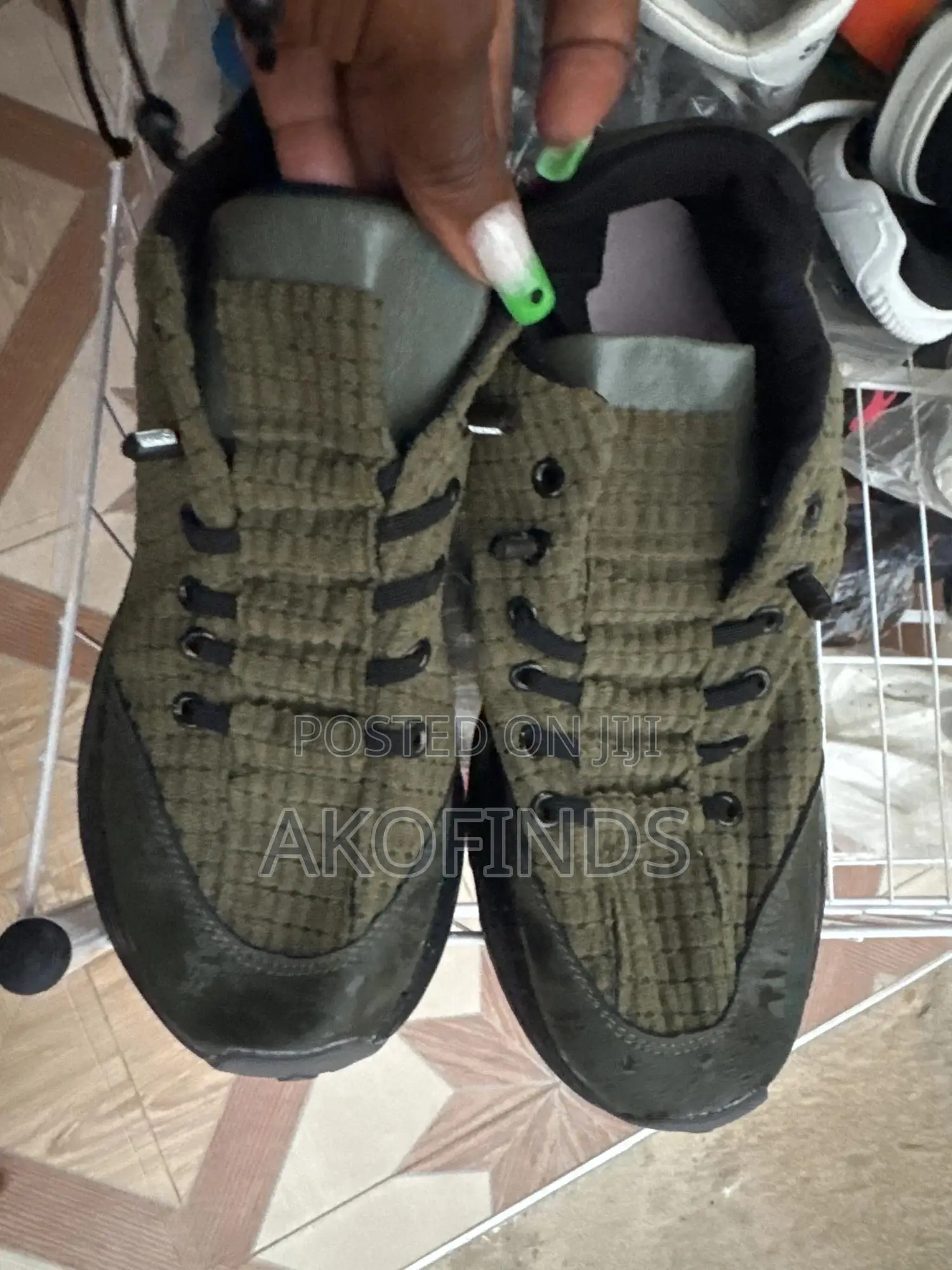 Stylish Sneakers Men or Women