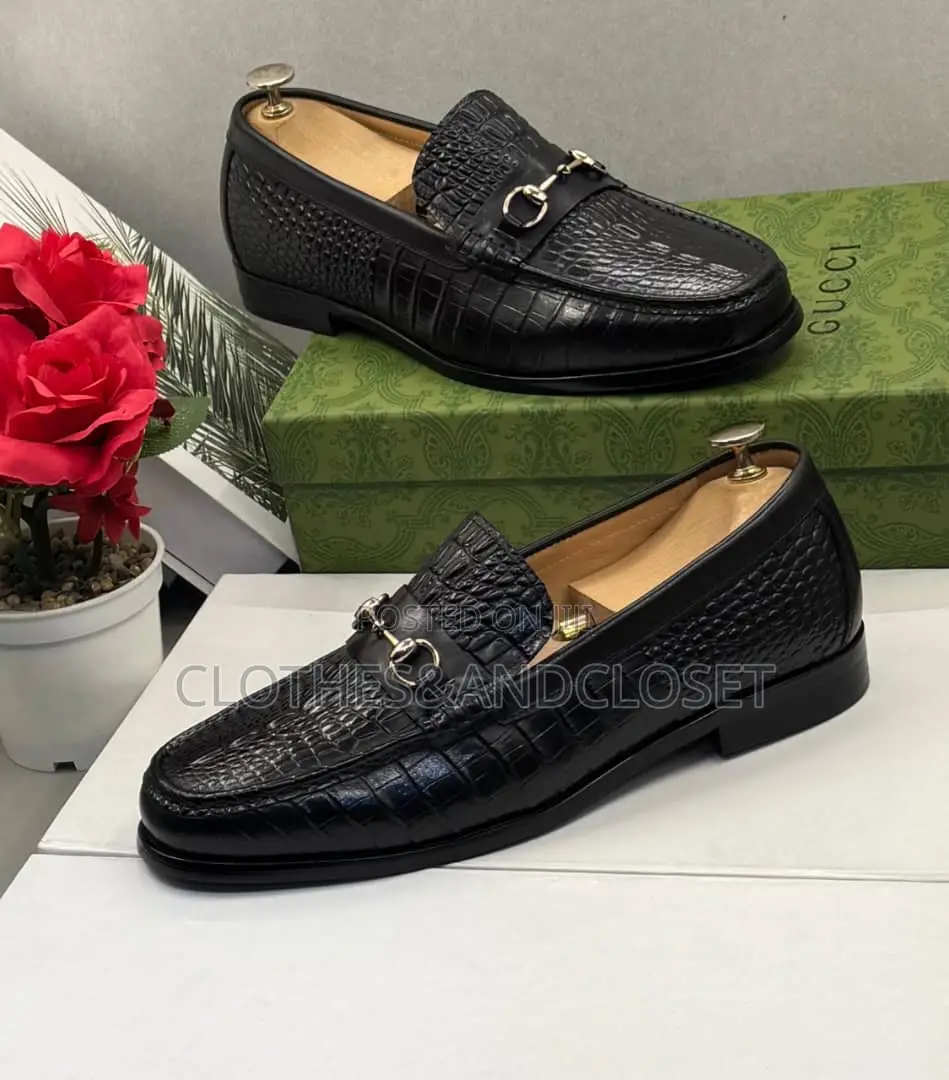 Gucci Loafers Feature a Black Crocodile-Patterned Leather Upper